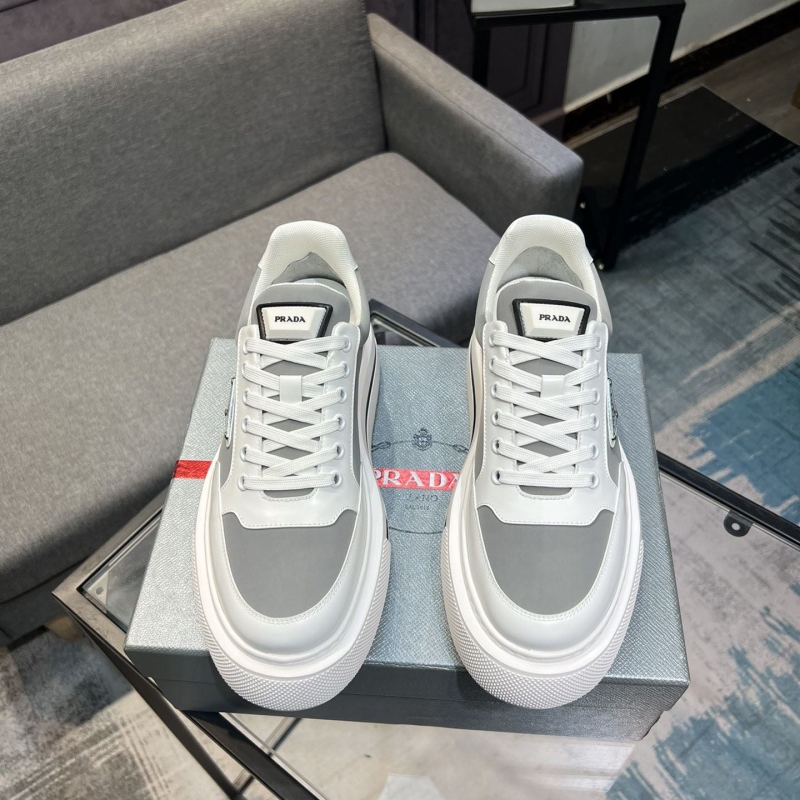 Pra*a casual shoes